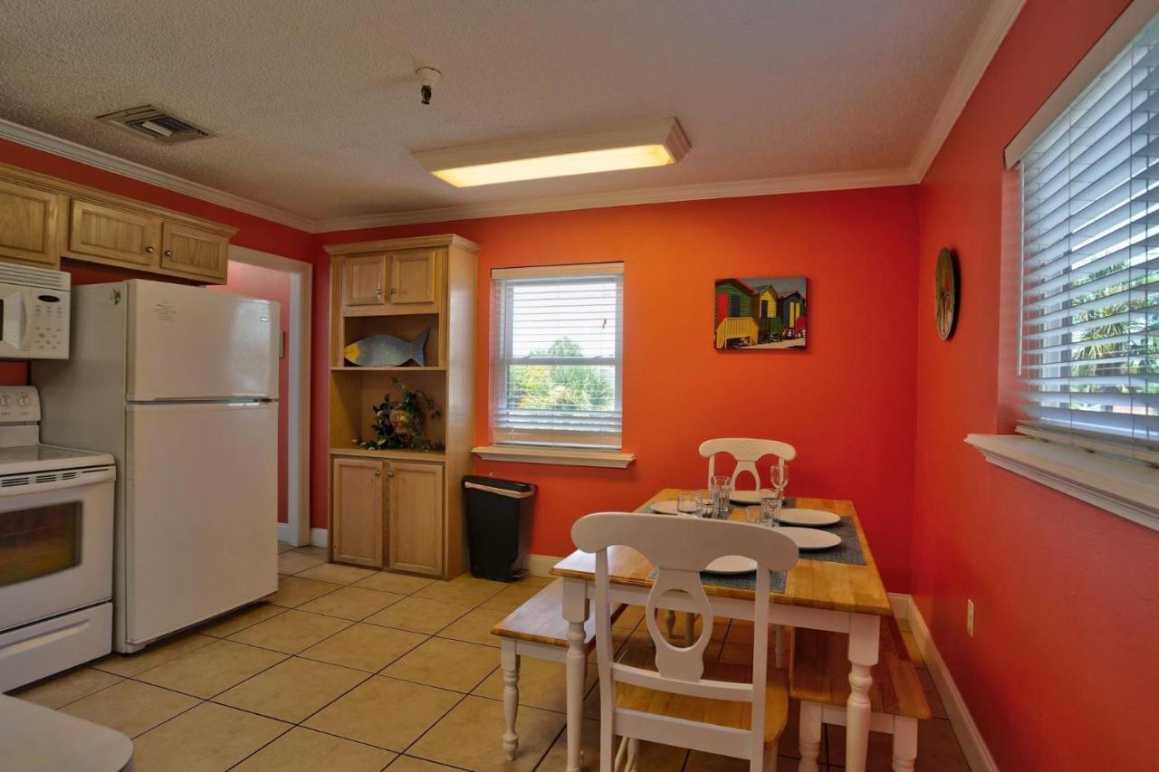 100 - Las Brisas St. Pete Beach Εξωτερικό φωτογραφία