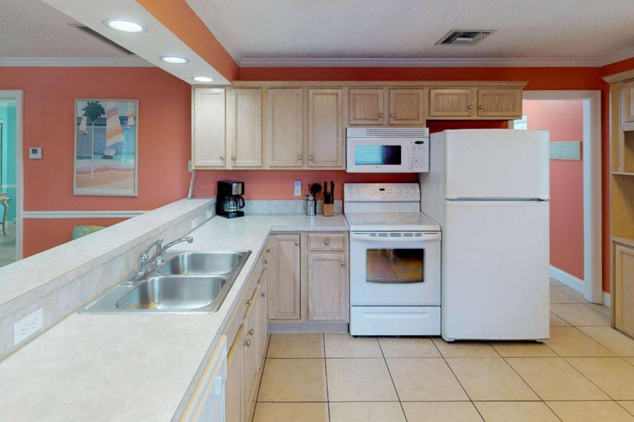 100 - Las Brisas St. Pete Beach Εξωτερικό φωτογραφία